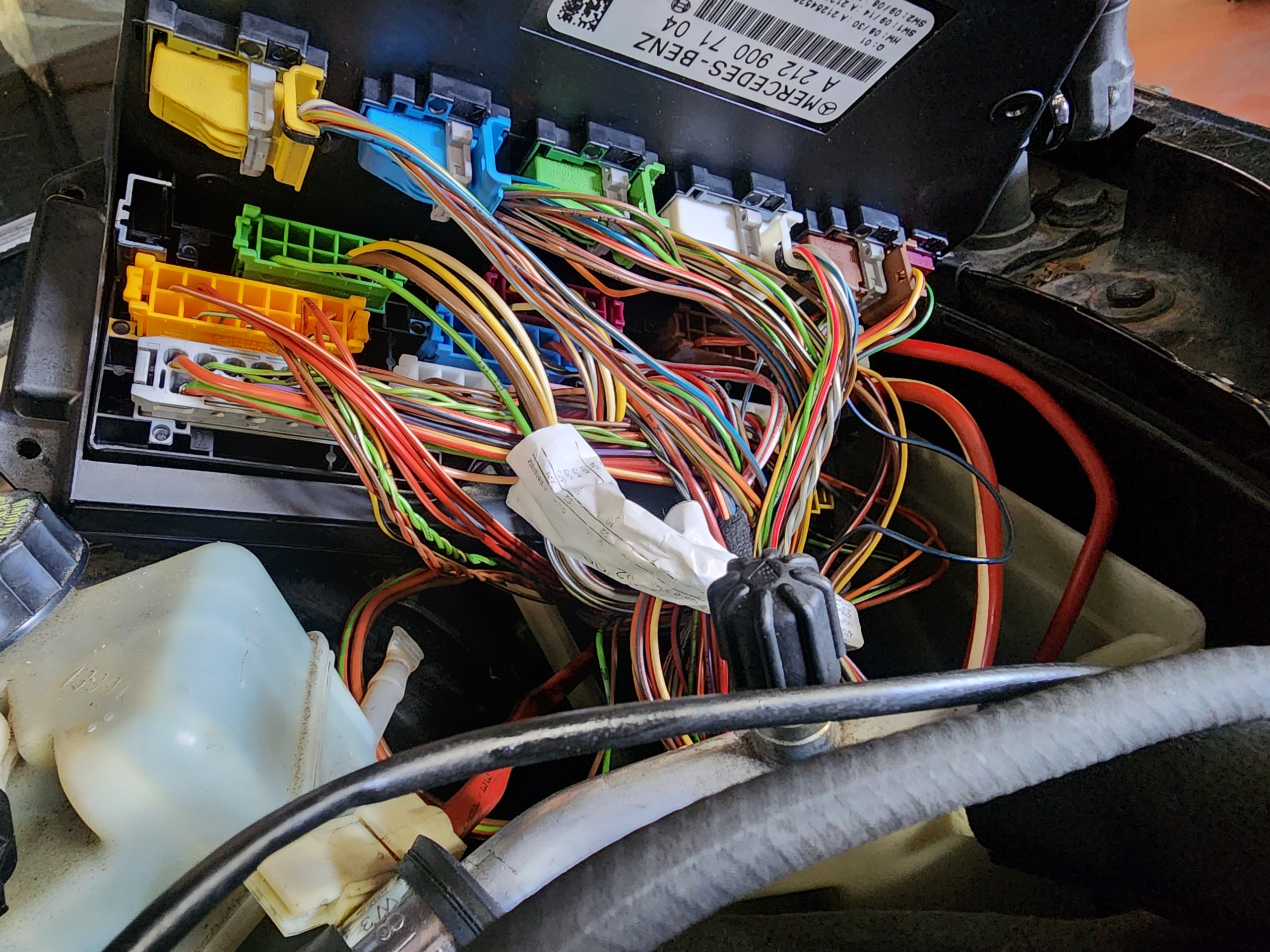 Mercedes-Benz Electrical and Computerized Systems Diagnostics Mercedes-Benz wiring and control module undergoing electrical diagnosis